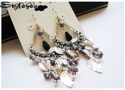 平價(jià)外貿(mào)首飾新潮精選 Liz、Monet、DK、KC品牌首飾與服飾美發(fā)飾品一站式銷售